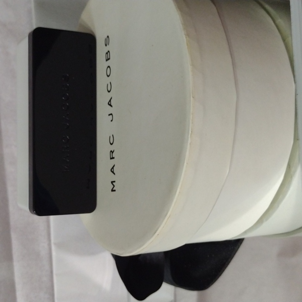 MARC JACOBS 🎁 Perfume, 2 Eau de Toilette, Perfumed Lotion, Permanent Case NWT - Picture 5 of 11